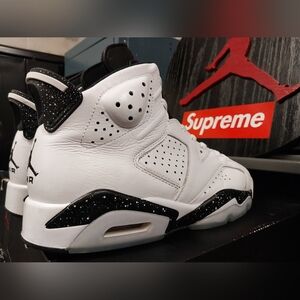 Retro Jordan 6 Reverse Oreo Size 9.5